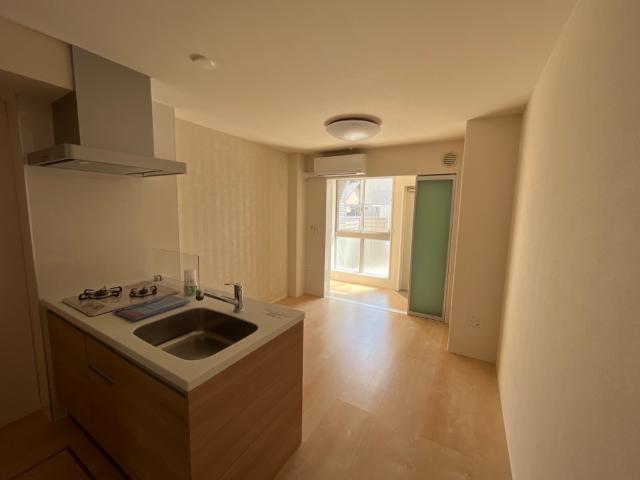 アリエッタ　アイ リビング