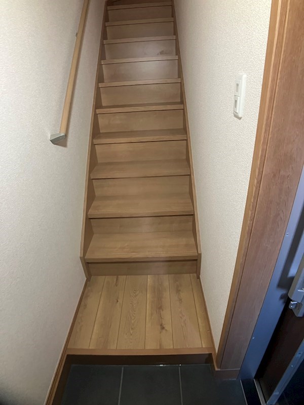 ガレージハウスひさご 玄関