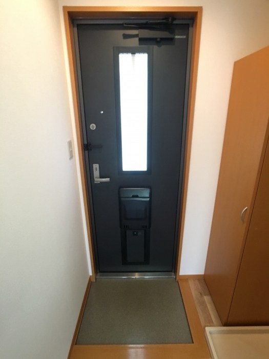 メゾン・ボナール  玄関