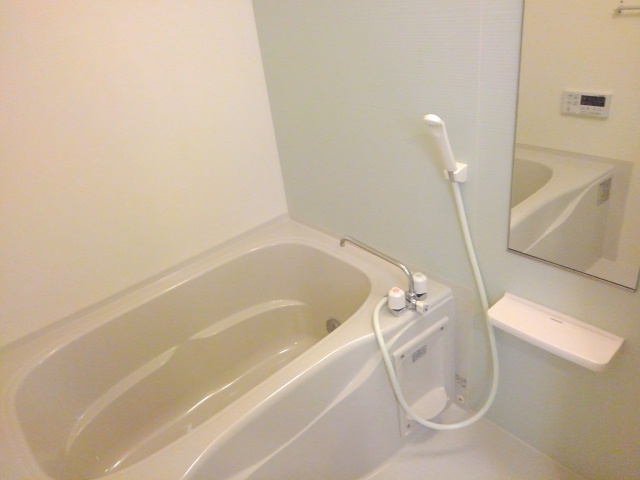 コンテッサ 風呂画像