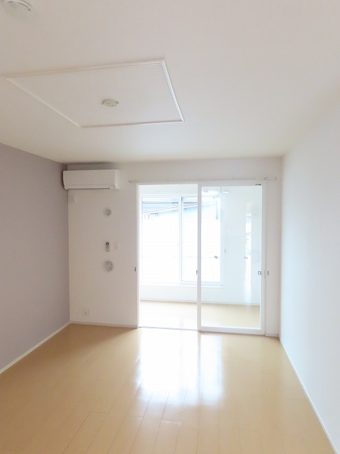 ラ・ルクシア リビング