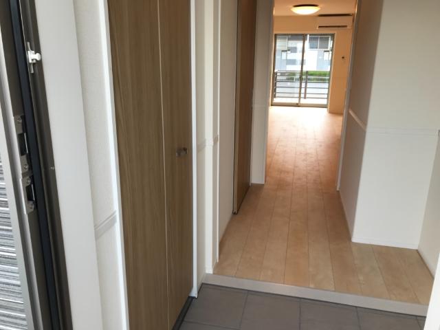 ボヌール浅間台 玄関