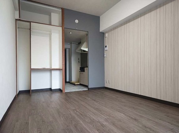 インプルーヴ今小路 リビング