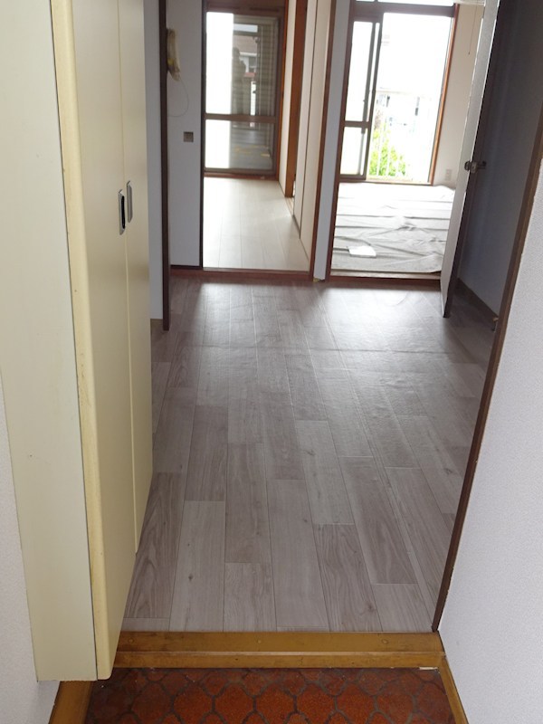 ドミール小金井 玄関