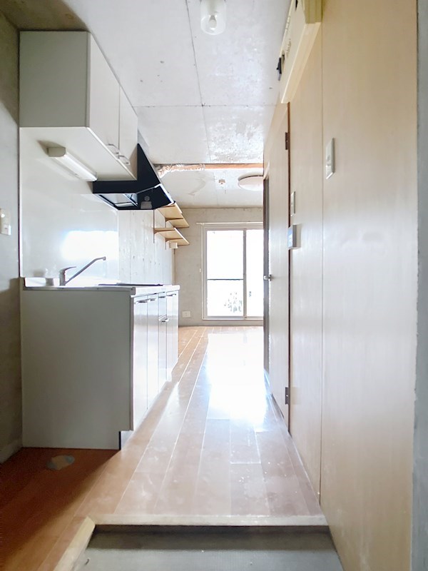 コスモス翔東今泉 玄関