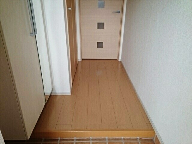 ラ・フランセ下古山Ｂ 玄関