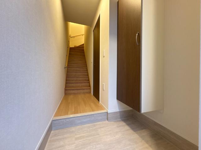 ROUTE 4 TERRACE(ルートフォーテラス) 玄関