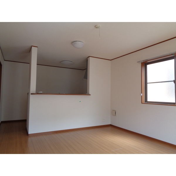 岩曽町貸戸建住宅 リビング