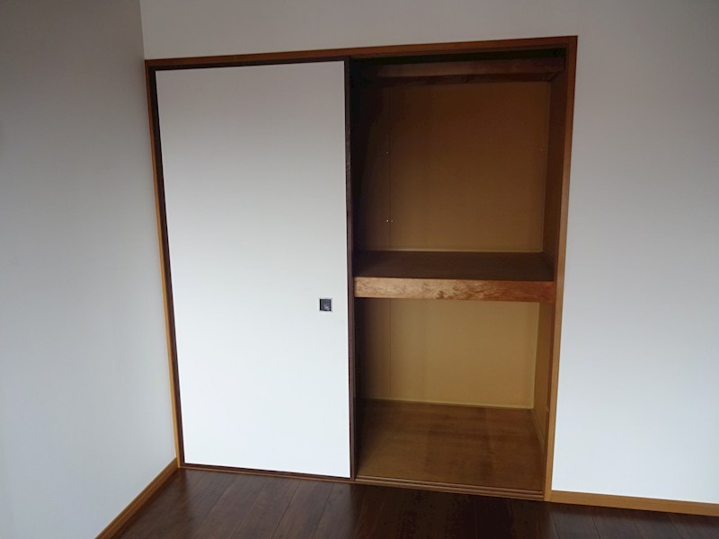 メナー佐野 C その他7