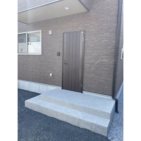 FPO鶴田町住宅 玄関