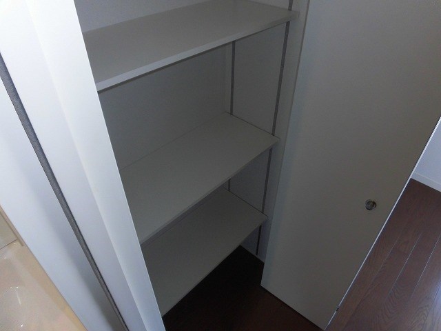 ユーリ岩曽  その他11