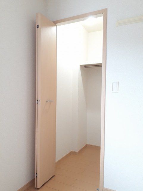 グリシーヌＡ 収納