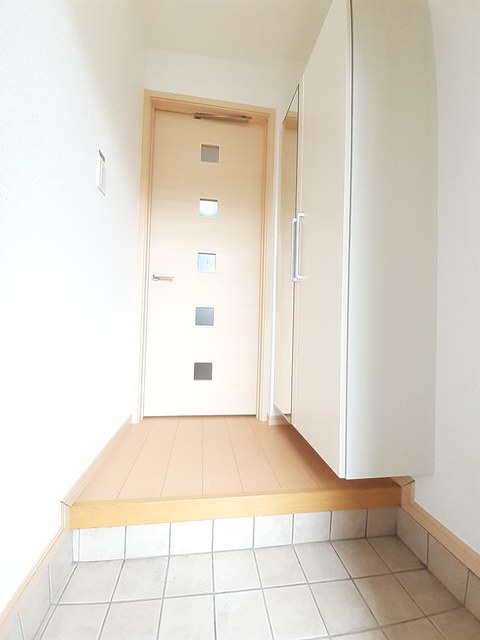 グリシーヌＡ 玄関