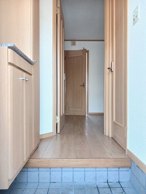 エミネンスＣ 玄関