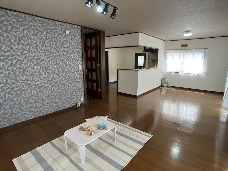 立伏町戸建 リビング