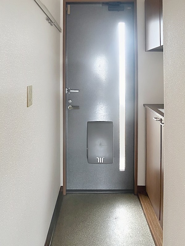 ガーデンテラス若宮 玄関