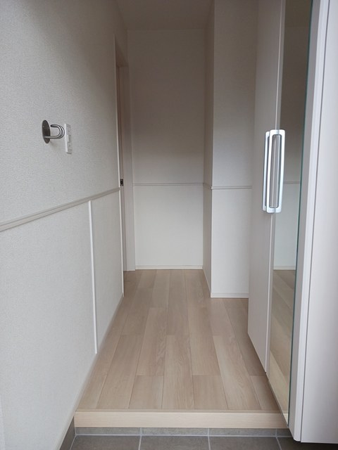 ブルースター　城東Ｂ 玄関