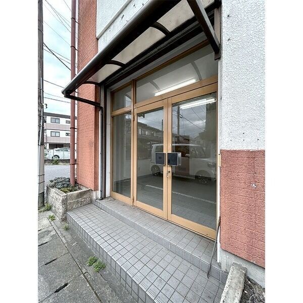 アシスト第２宇都宮マンション 玄関