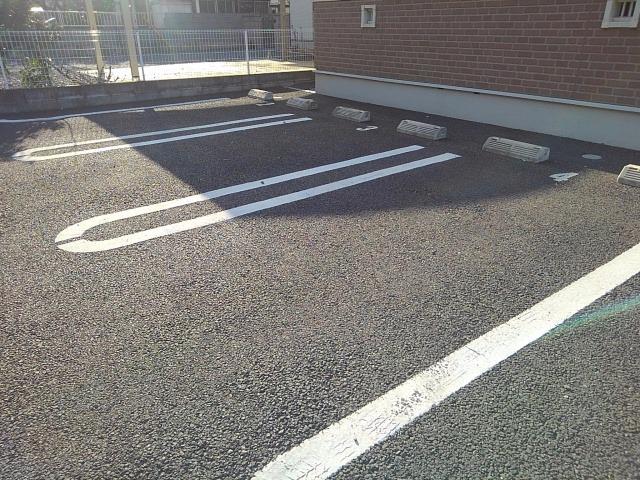 プリムローズ 駐車場