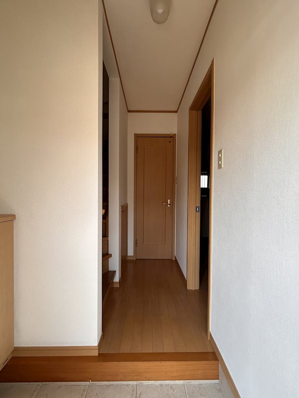 フォーリア爽　B 玄関
