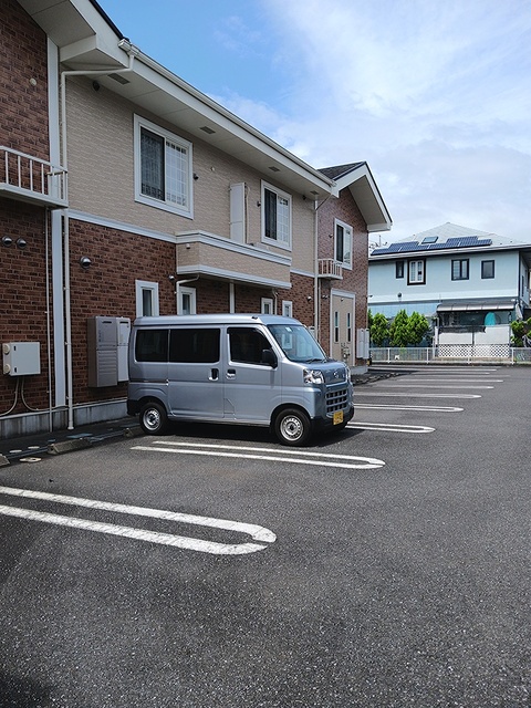 サンパティーク 駐車場