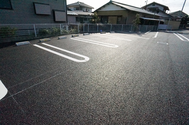 大師ハイツＡ 駐車場