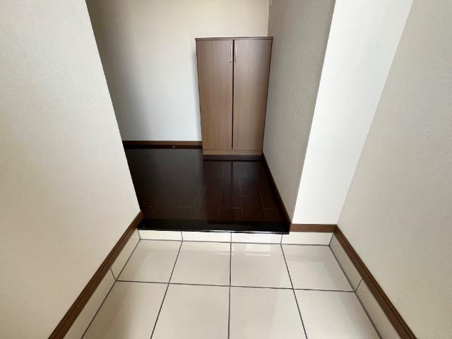 パークサイドヴィラ御里　Ｃ棟 玄関