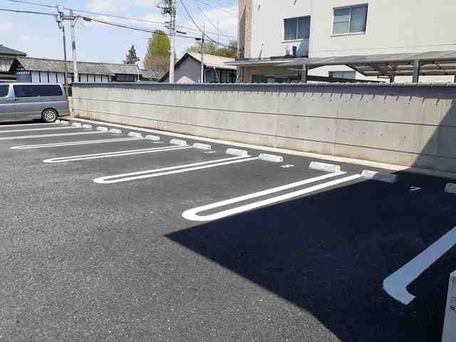 カーサ・ドマーニＢ 駐車場