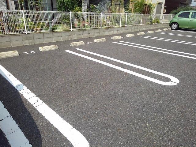 クレメント　Ｂ 駐車場