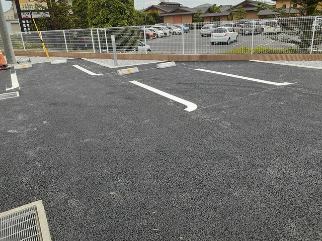 クヴェレ 駐車場