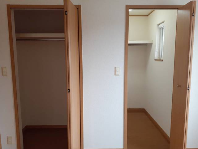 ヴィラ・大堀端Ａ 収納
