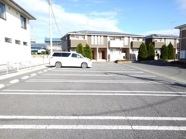 グリシーヌＡ 駐車場