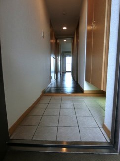 ナイスアーバン御幸本町  玄関