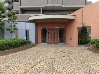 ナイスアーバン御幸本町  エントランス