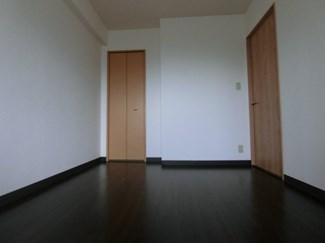ナイスアーバン御幸本町  ベッドルーム