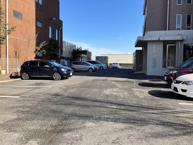 verde陽東 駐車場