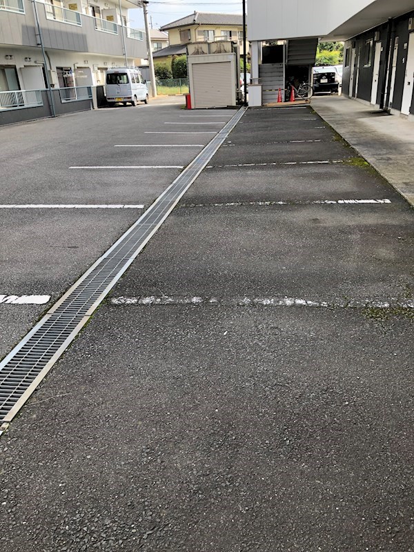 ロワールレジデンス7番館   駐車場