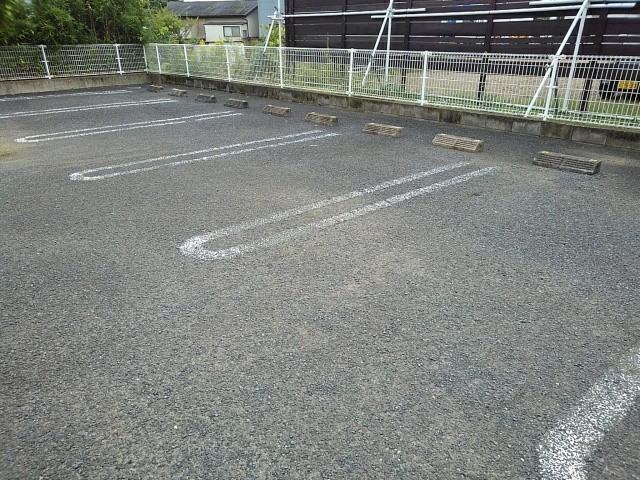 ｓｕｎ　ｖｅｒｄｙ　Ｂ 駐車場