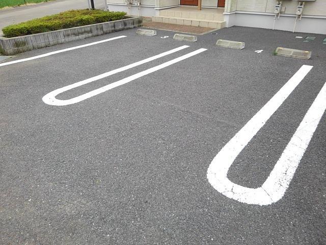 スカイツリーⅡ 駐車場