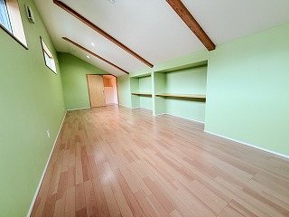 平松本町貸家 ベッドルーム
