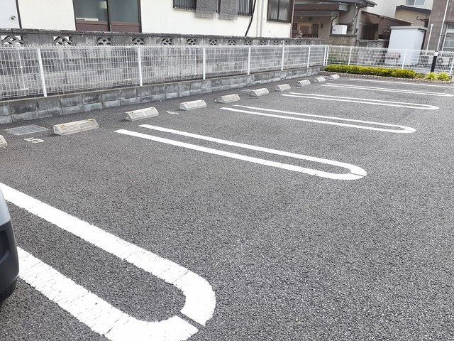 フェアリー 駐車場