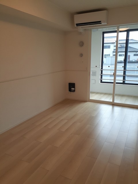 アマティ リビング