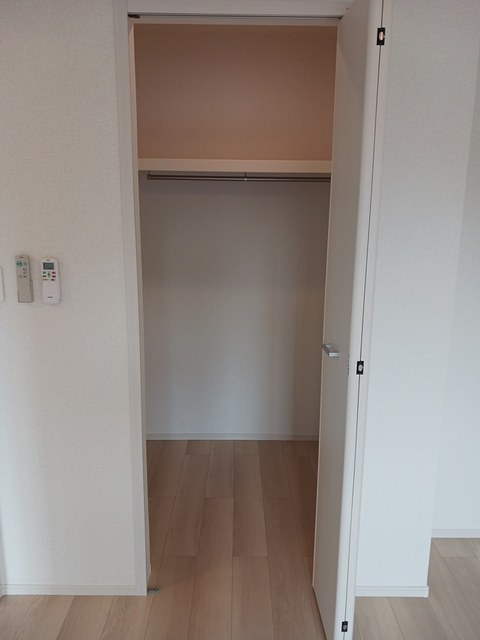 イスラ　フェリス 収納