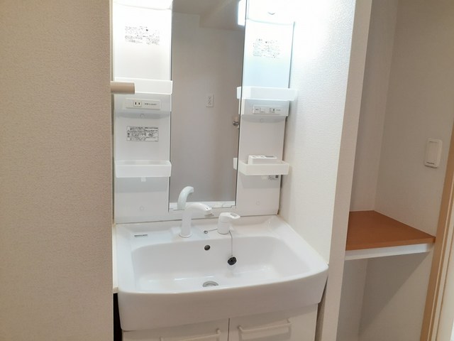 イースト・ハウス 洗面所