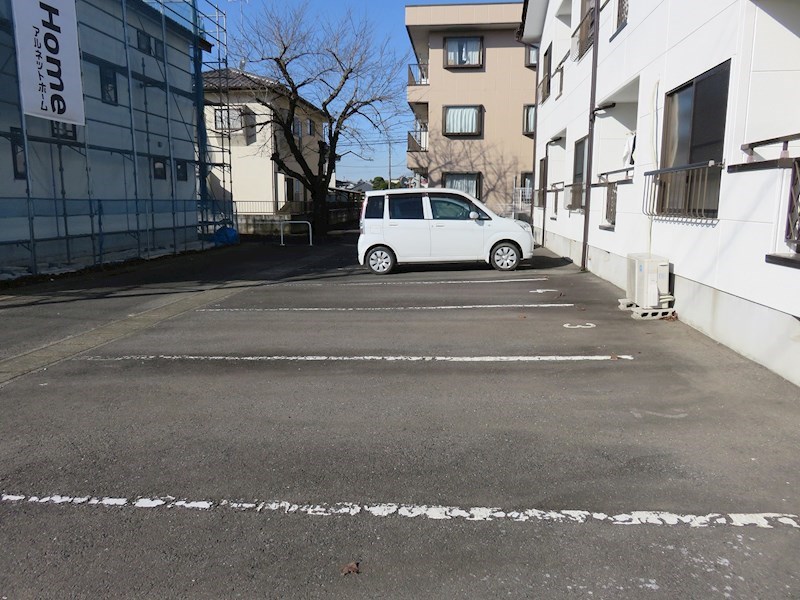 ジュピターハイツ 駐車場