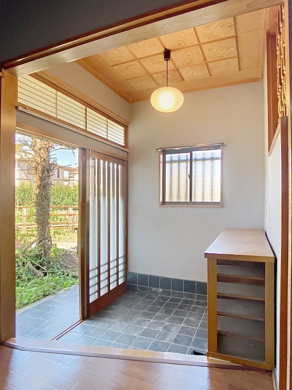 御幸町戸建 玄関