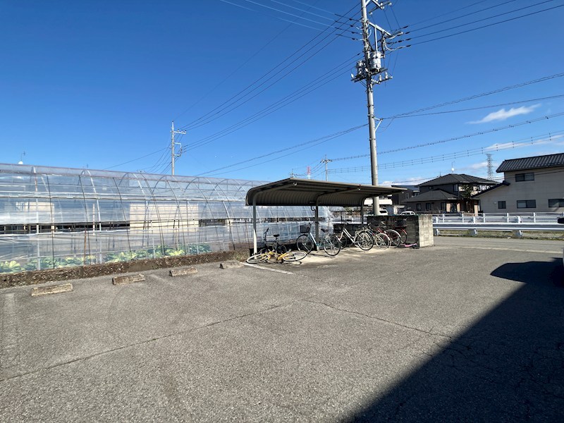 ハートフルマンション 駐車場
