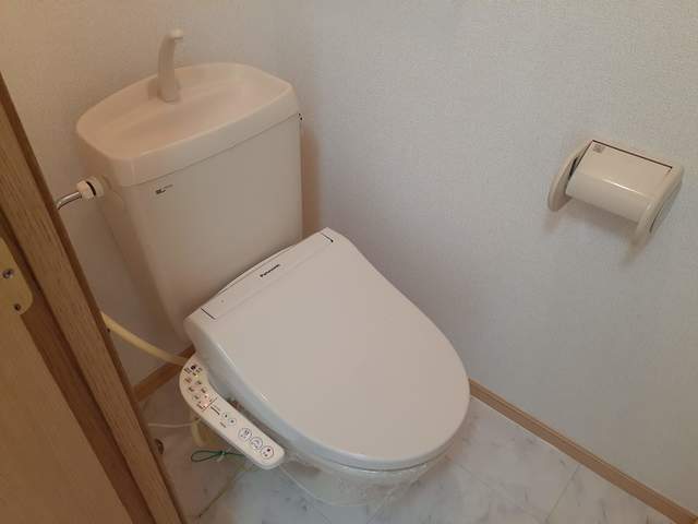 ソレアードＴＫ トイレ