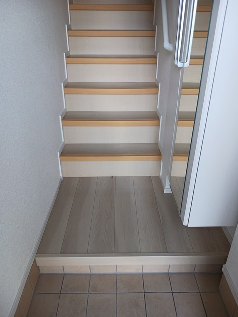 オネスティ 玄関