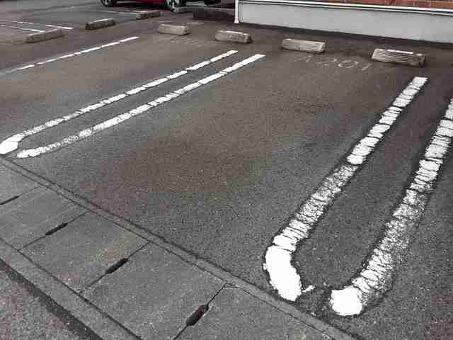 ラフレシールＡ 駐車場